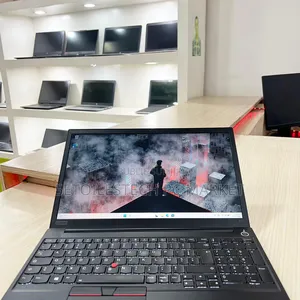 Nouveau Lenovo ThinkPad E15 8GB Intel Core i3 SSD 256GB
