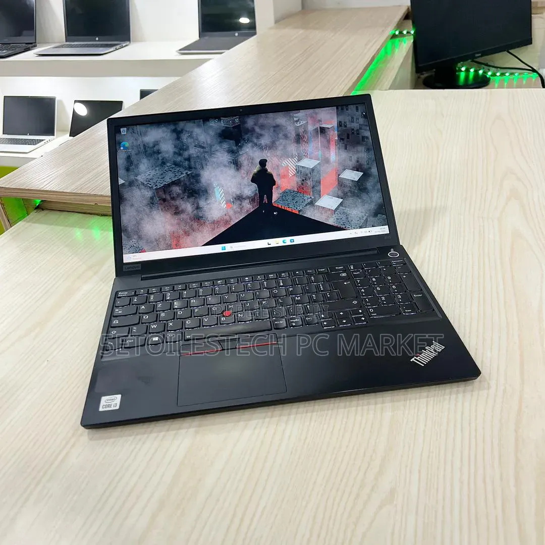 Nouveau Lenovo ThinkPad E15 8GB Intel Core i3 SSD 256GB