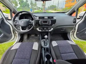 Kia Rio 2016 Blanc