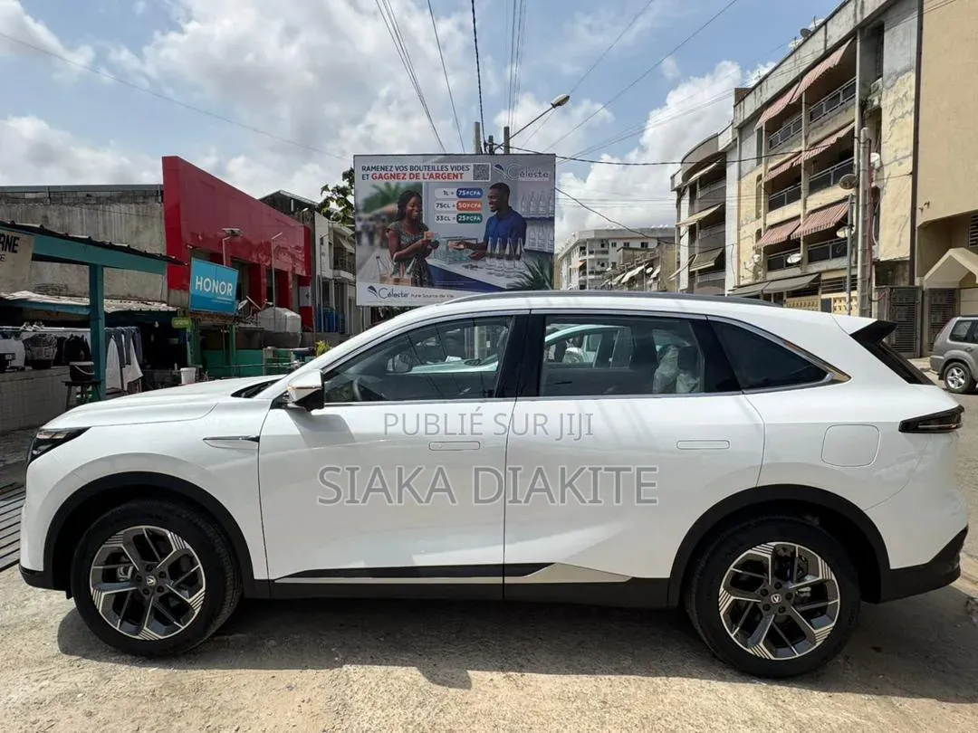Nouveau Changan CS75 2025 Blanc