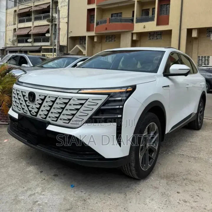 Nouveau Changan CS75 2025 Blanc