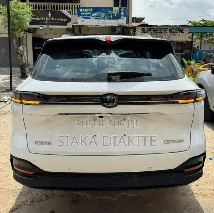 Nouveau Changan CS75 2025 Blanc