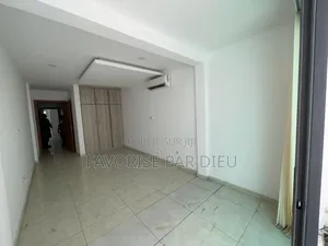 3chbre Maison dans Cocody à Vendre