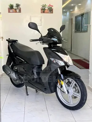 Nouveau Yamaha DT125 2025 Noir