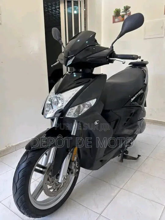 Nouveau Yamaha DT125 2025 Noir