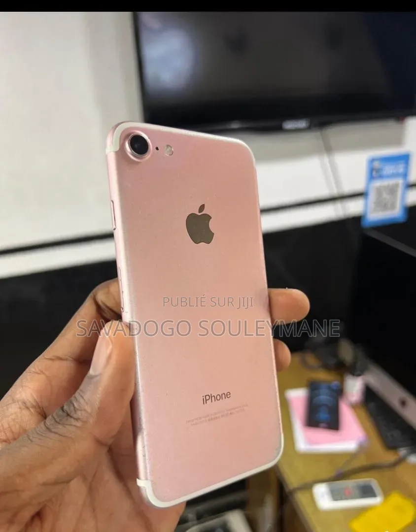 Nouveau Apple iPhone 7 32 GB Bronze
