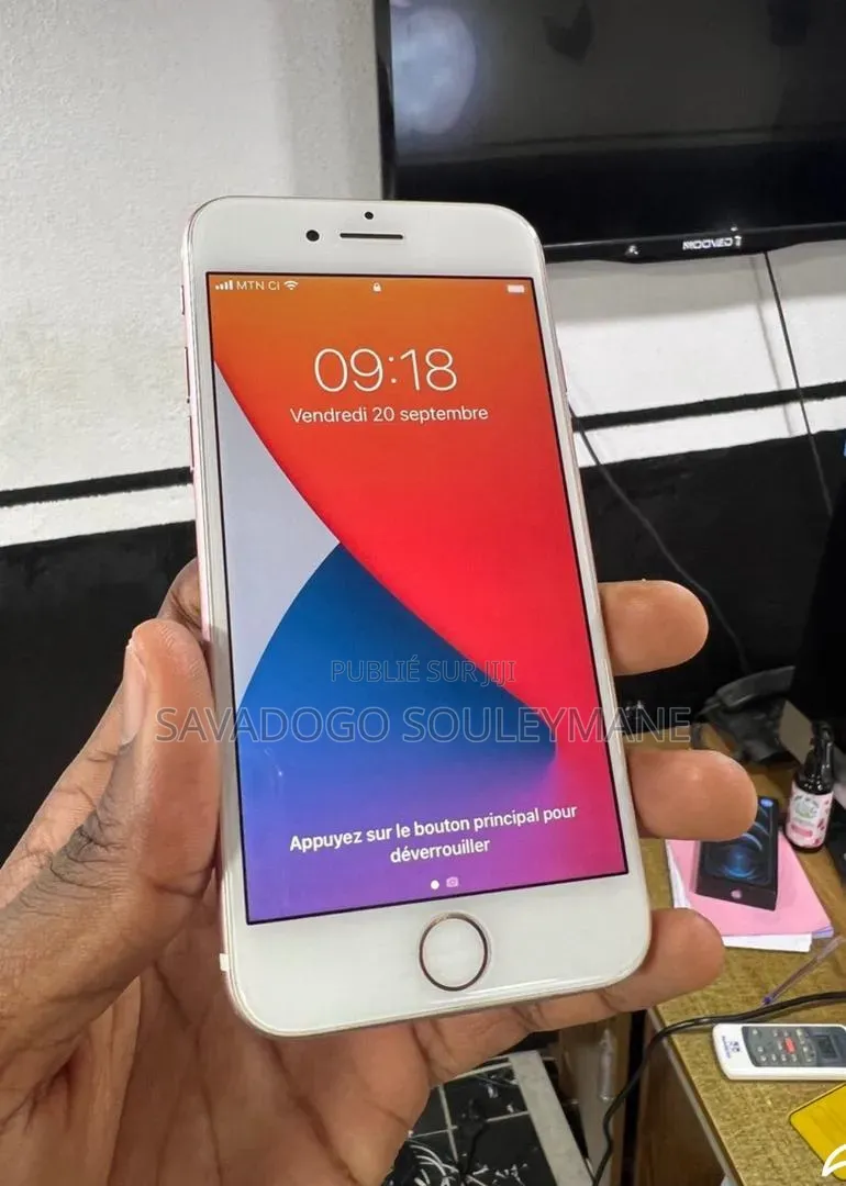 Nouveau Apple iPhone 7 32 GB Bronze