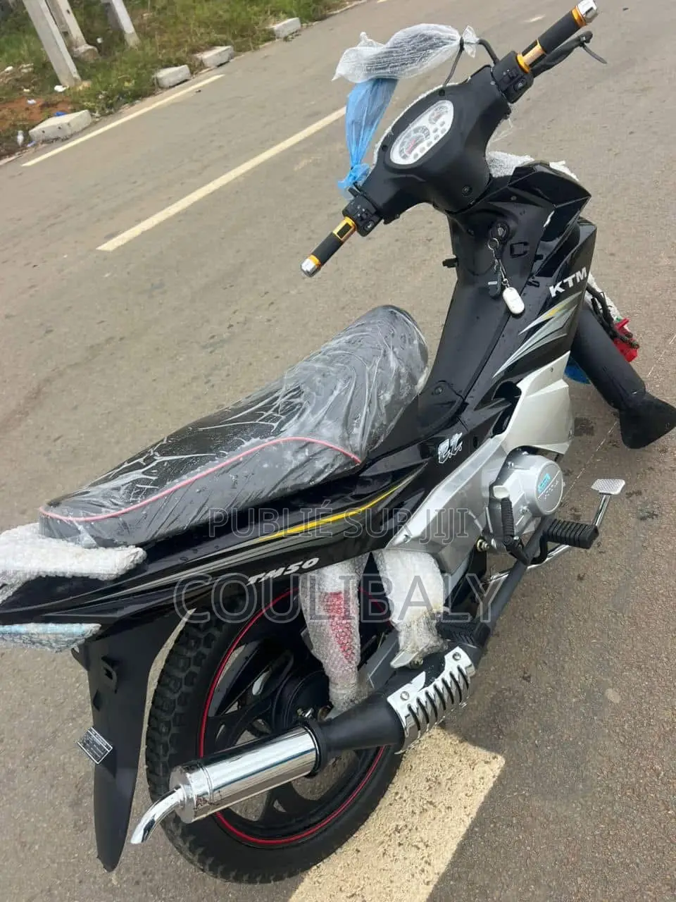 Nouveau KTM Duke 125 2026 Blanc