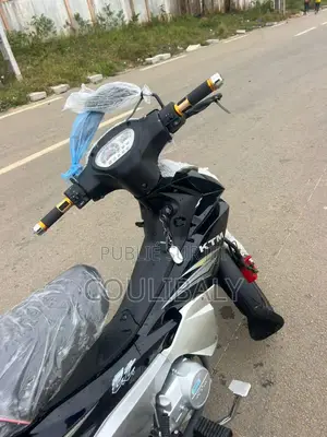 Nouveau KTM Duke 125 2026 Blanc