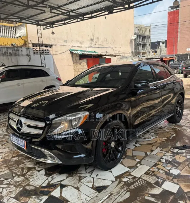 Mercedes-Benz GLA 250 2015 Noir