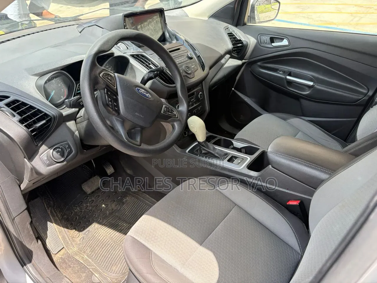 Ford Escape 2018 Gris