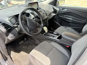 Ford Escape 2018 Gris