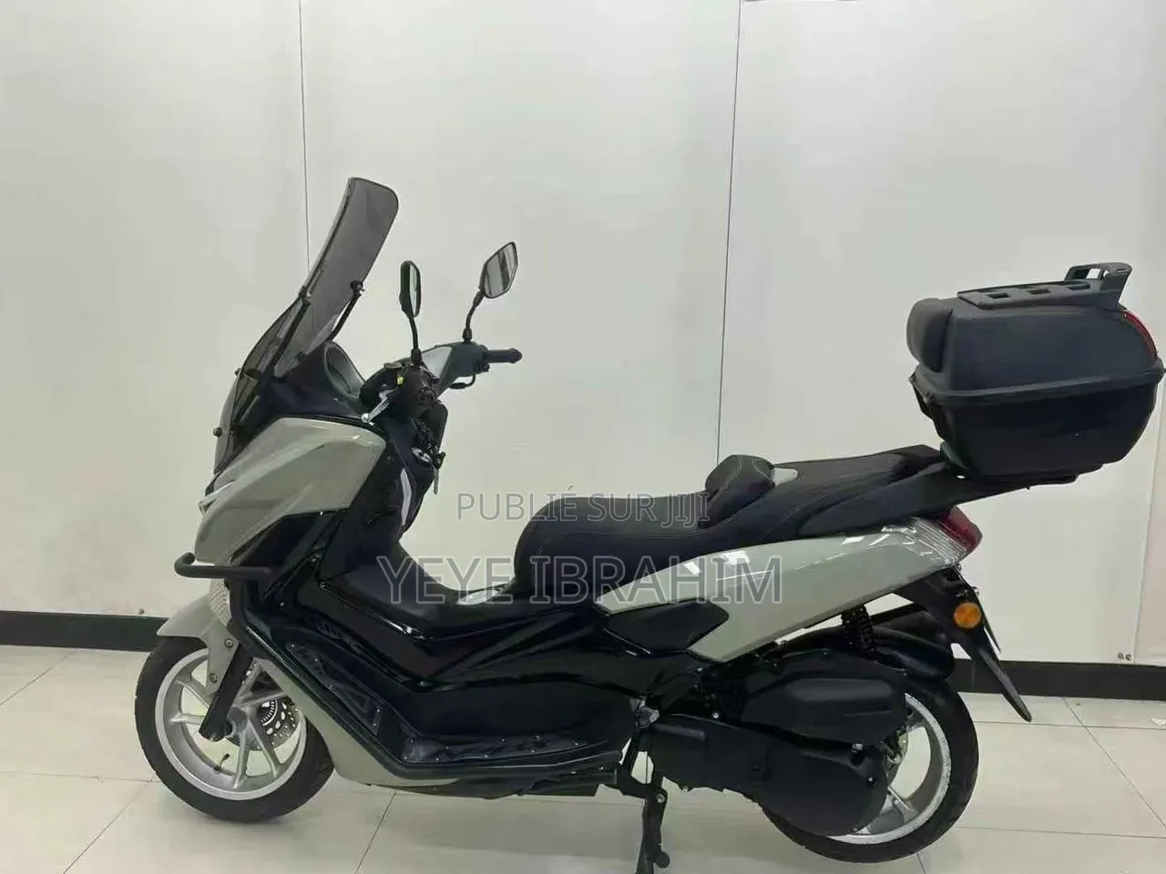 Regal Raptor Max 125 2022 Blanc
