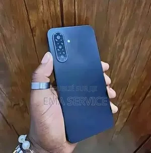Nouveau Samsung Galaxy A17 128 GB Gris