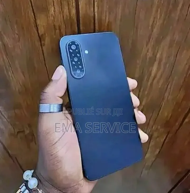 Nouveau Samsung Galaxy A17 128 GB Gris