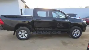 Toyota Hilux 2.4 Diesel 2020 Noir