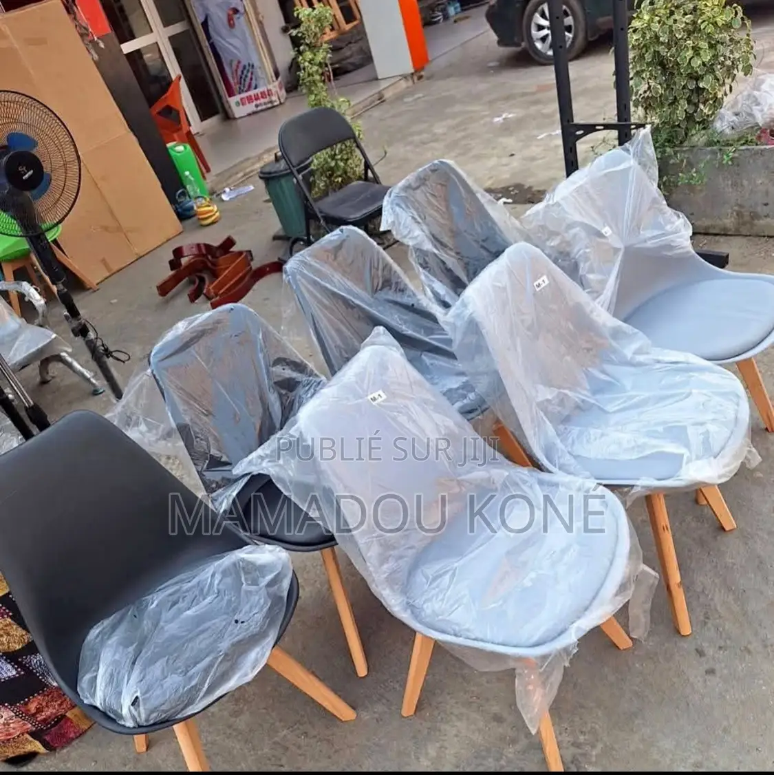 Chaise Importé Disponible