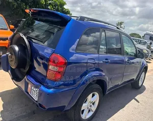 Toyota RAV4 2005 Bleu