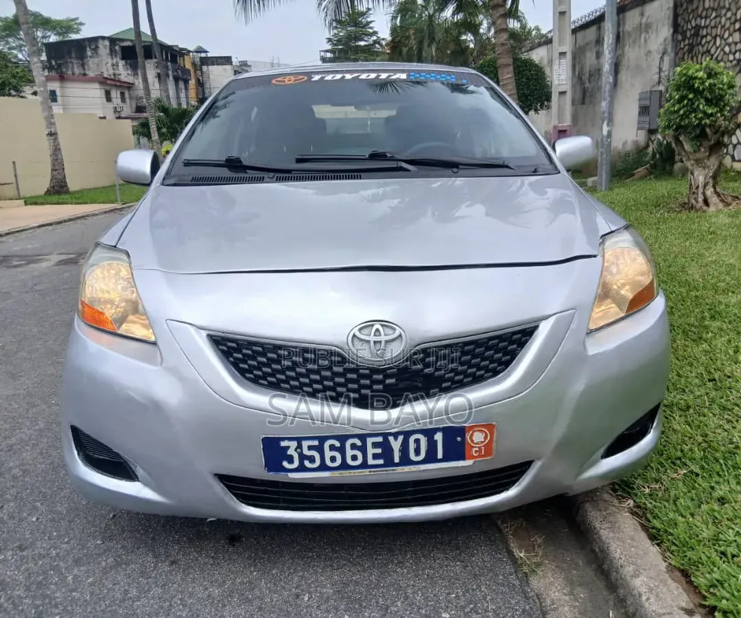Toyota Yaris 2009 Argenté