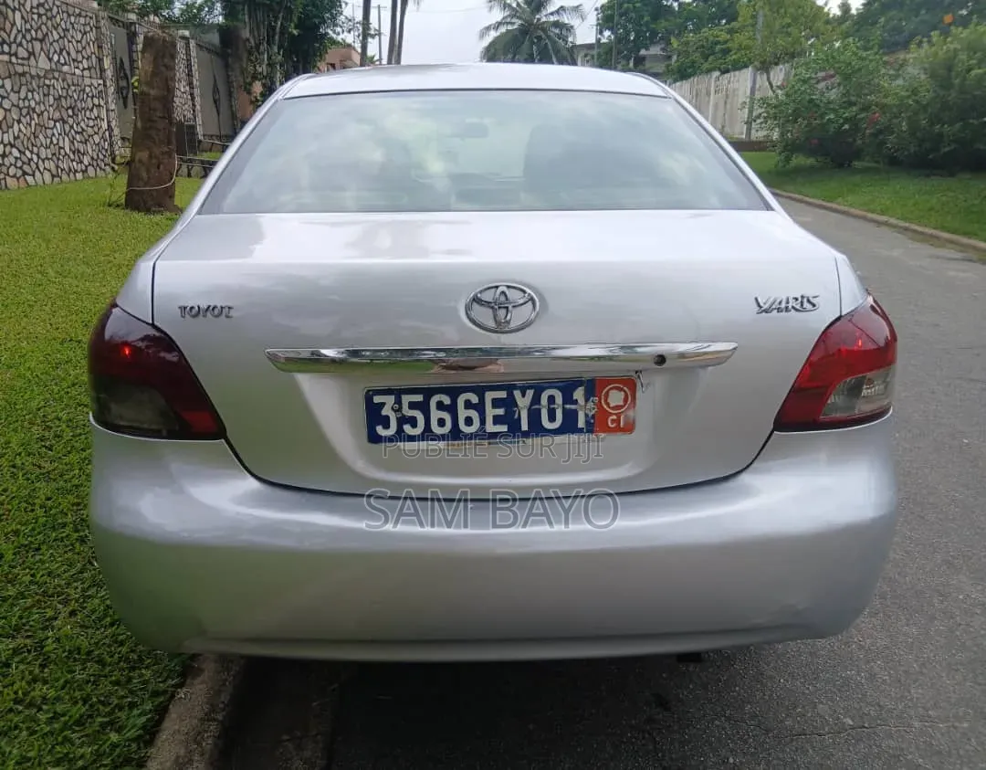 Toyota Yaris 2009 Argenté