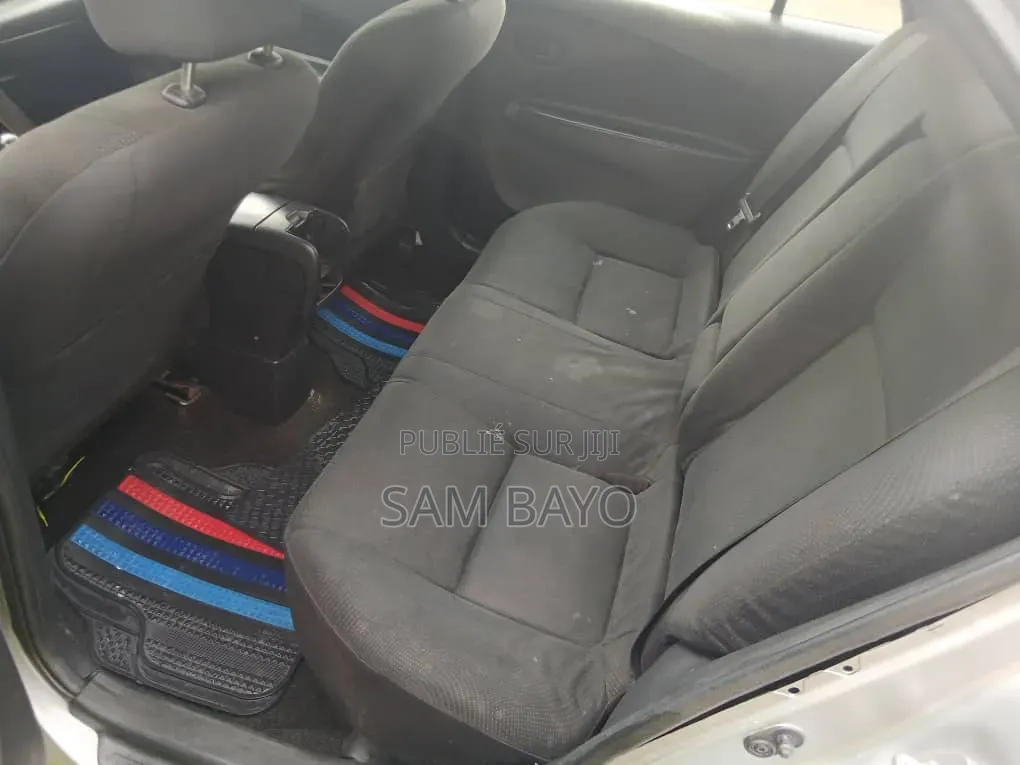 Toyota Yaris 2009 Argenté