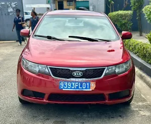 Kia Cerato 2010 Bordeaux