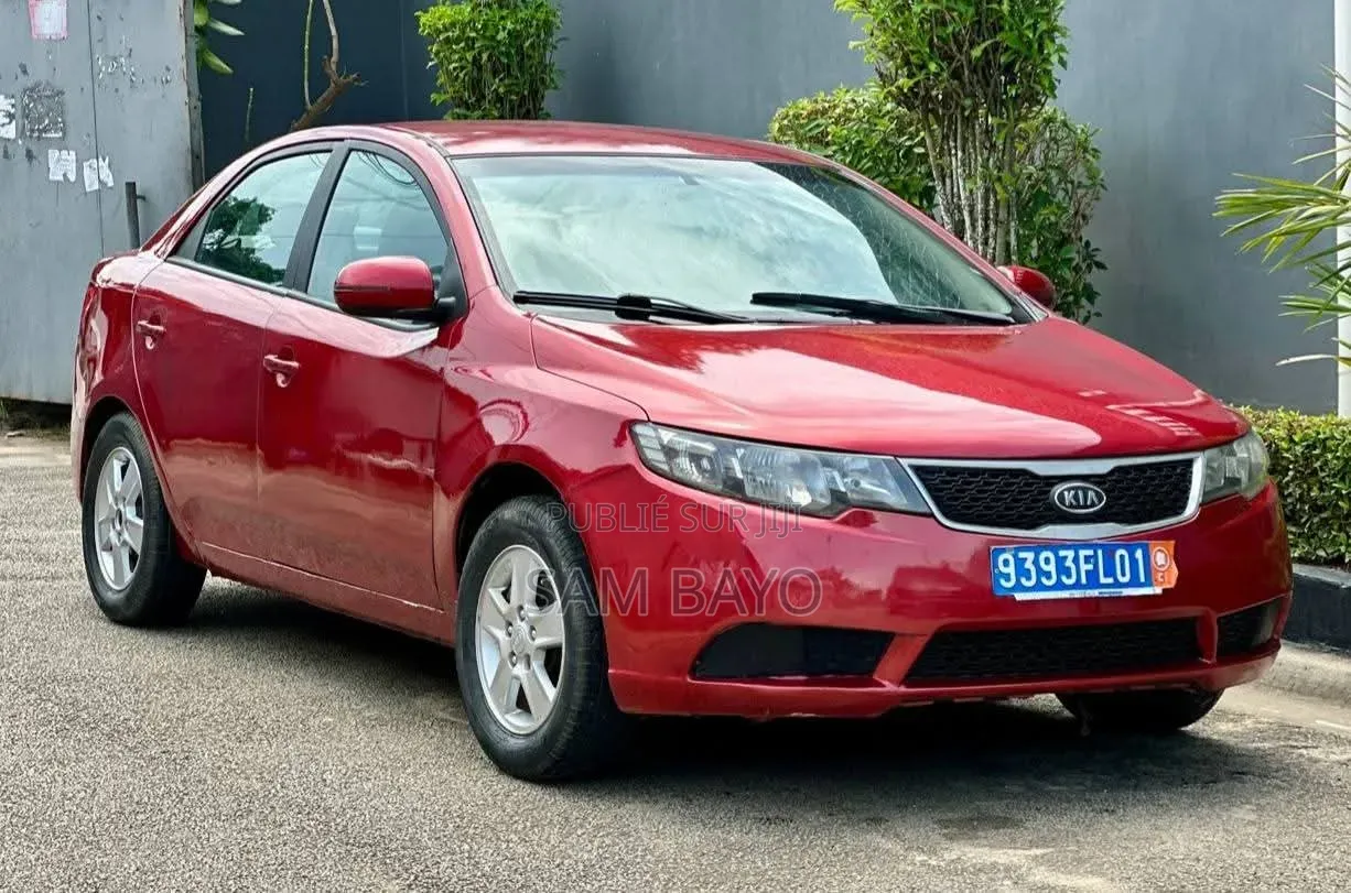 Kia Cerato 2010 Bordeaux