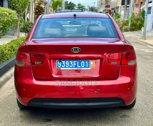 Kia Cerato 2010 Bordeaux