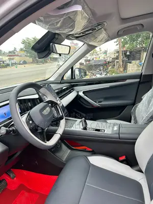 Nouveau Geely SC7 2025 Gris