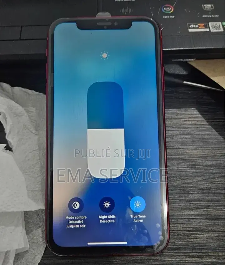 Nouveau Apple iPhone XR 64 GB Rouge