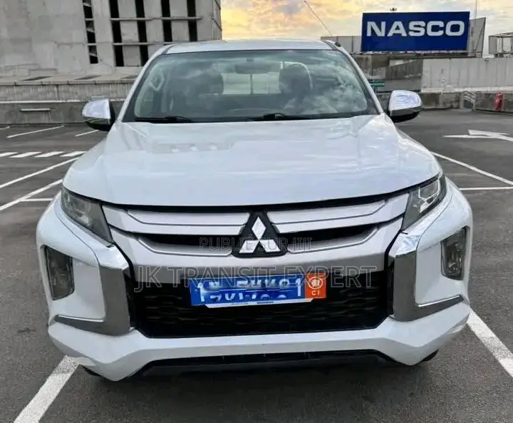 Mitsubishi L200 2021 Blanc