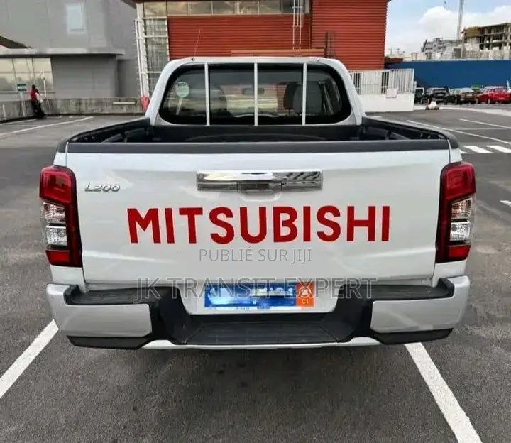 Mitsubishi L200 2021 Blanc