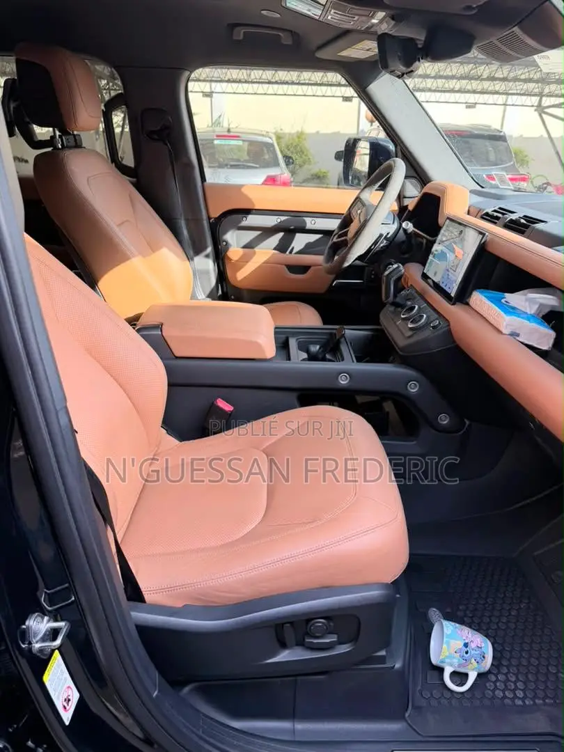 Land Rover Defender V8 2024 Noir