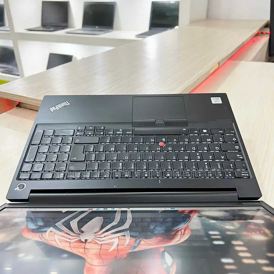Nouveau Lenovo ThinkPad E15 8GB Intel Core i5 SSD 256GB