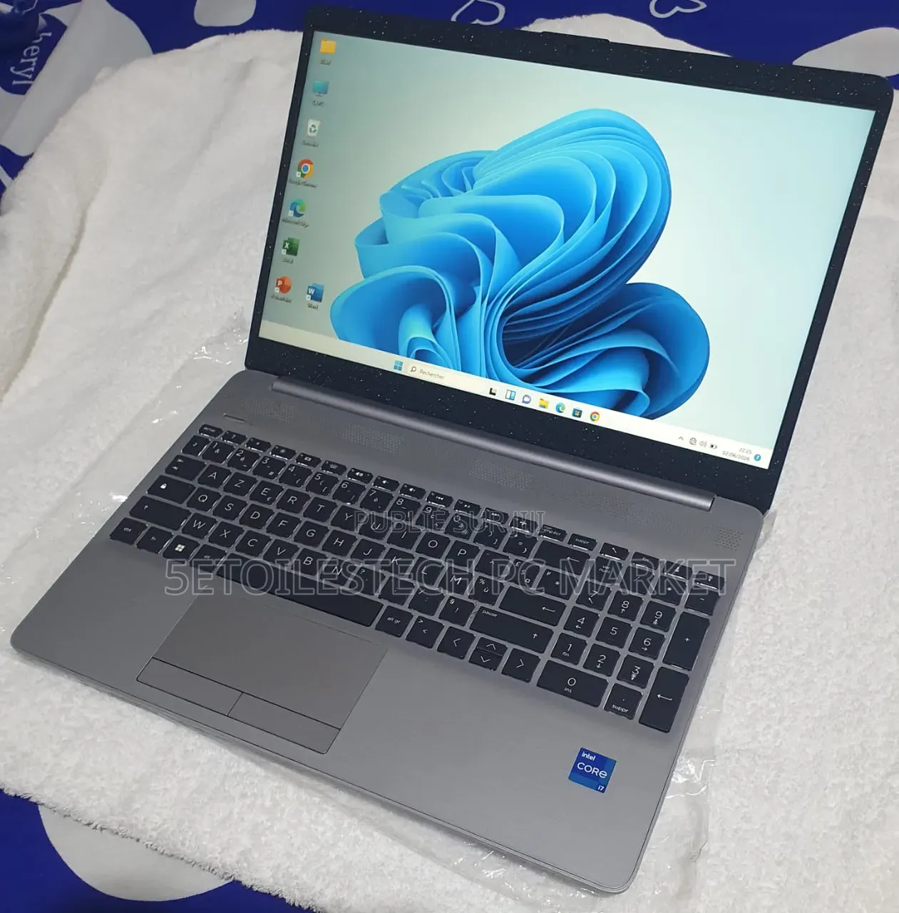 Nouveau Ordinateur portable HP 250 G8 8GB Intel Core i7 SSD 512GB