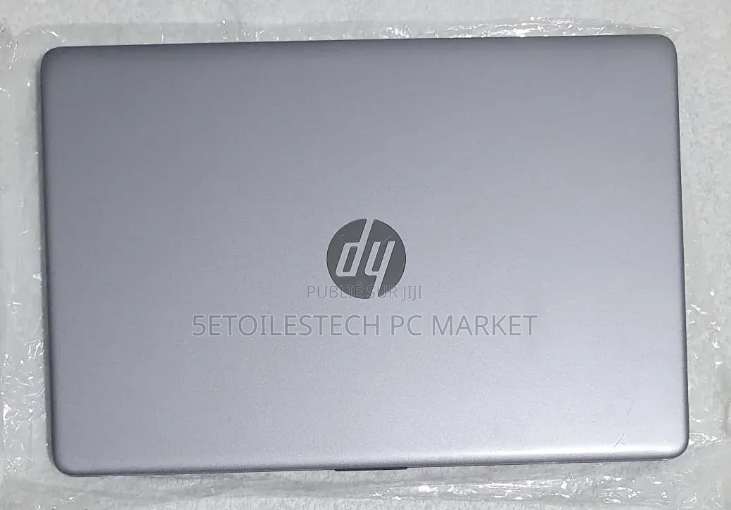 Nouveau Ordinateur portable HP 250 G8 8GB Intel Core i7 SSD 512GB