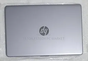 Nouveau Ordinateur portable HP 250 G8 8GB Intel Core i7 SSD 512GB