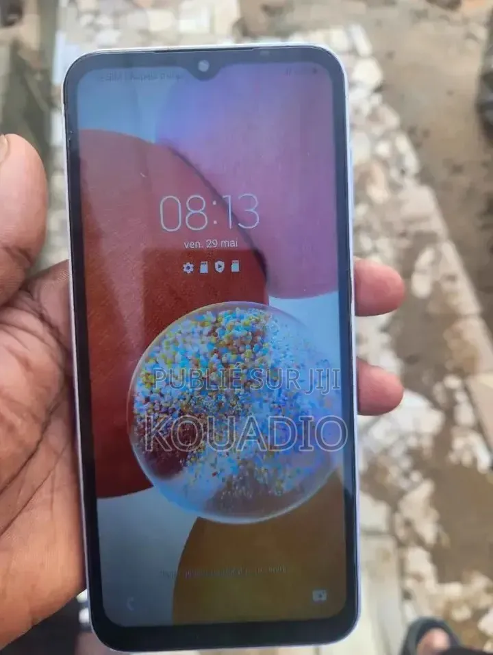 Nouveau Tecno Camon 40 256 GB Bleu