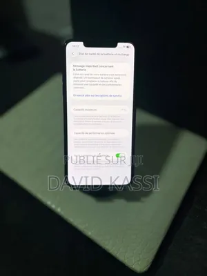 Nouveau Apple iPhone 11 Pro Max 64 GB Vert