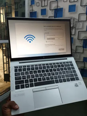 Nouveau HP EliteOne 840 G9 16GB Intel Core i5 SSD 512GB