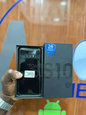 Nouveau Samsung Galaxy S10e 128 GB Noir