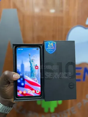 Nouveau Samsung Galaxy S10e 128 GB Noir