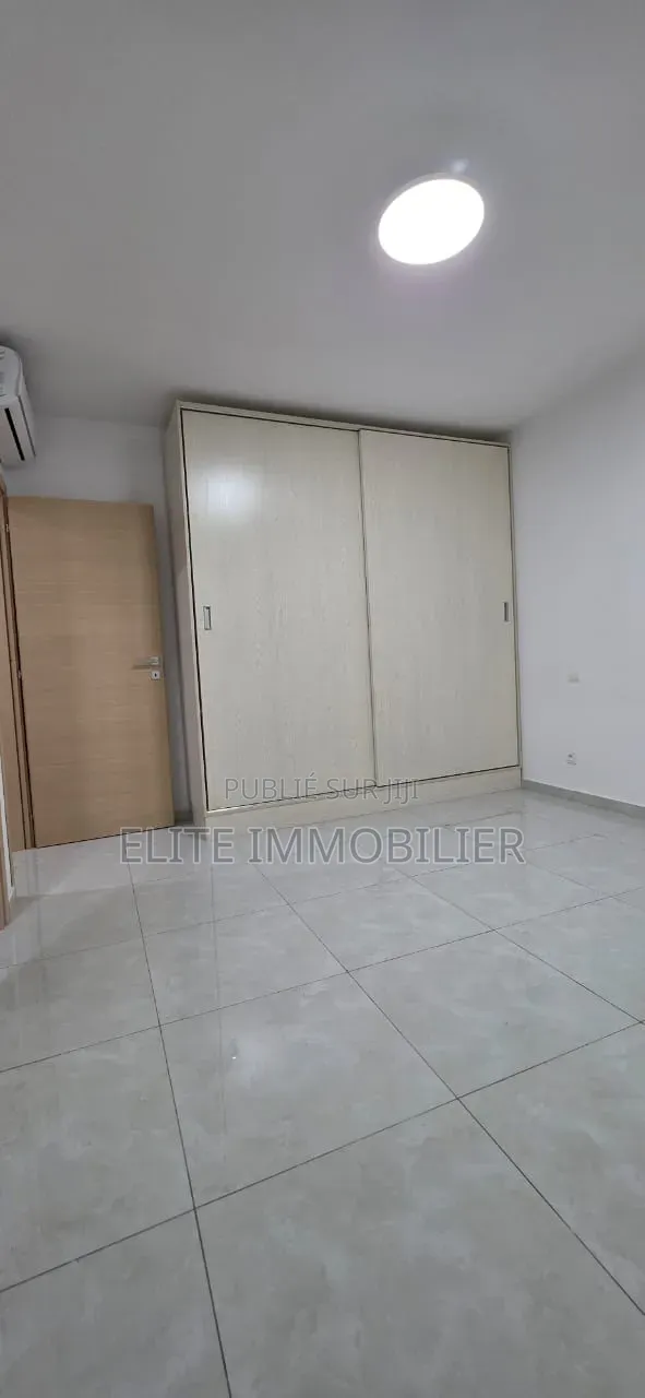 4chbre Villa dans Cité Italie 2, Grand-Bassam à Louer
