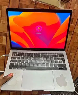 Nouveau Apple MacBook Air 2022 M2 32GB AMD Ryzen 7 SSHD (Hybrid) 3T