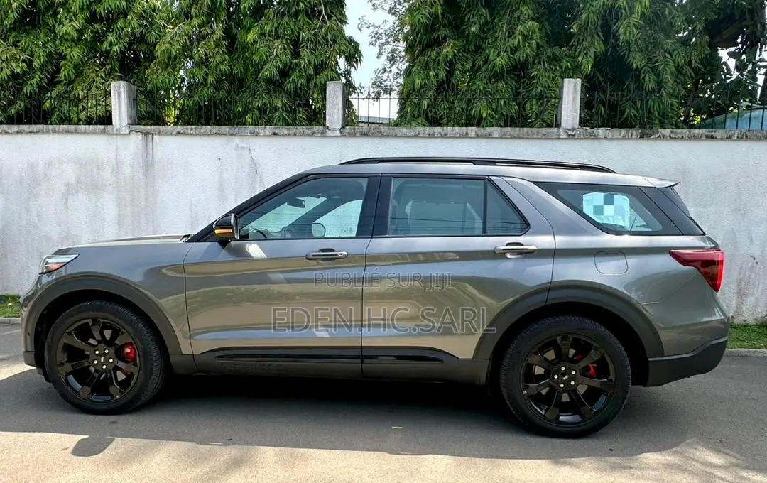 Nouveau Ford Explorer 2025 Gris
