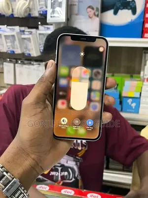 Nouveau Apple iPhone 12 128 GB Blanc