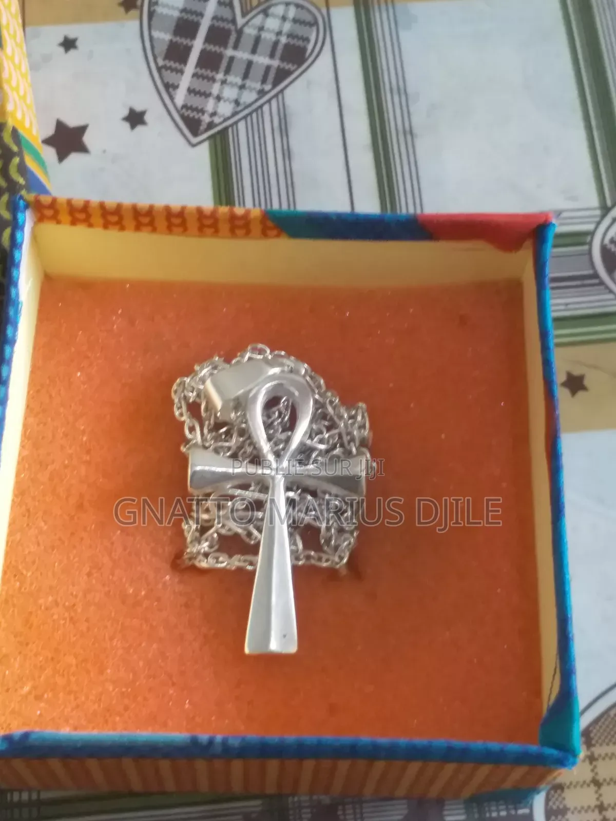Chaîne Importée en Argent Blanc Médaille Croix d'Henk