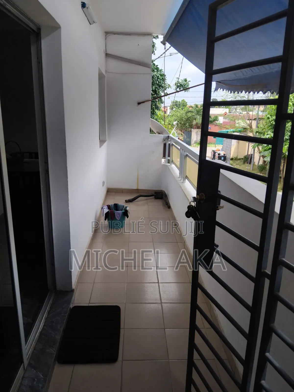 1chbre Appartement dans 2 Pièces, Deux Plateaux à Louer