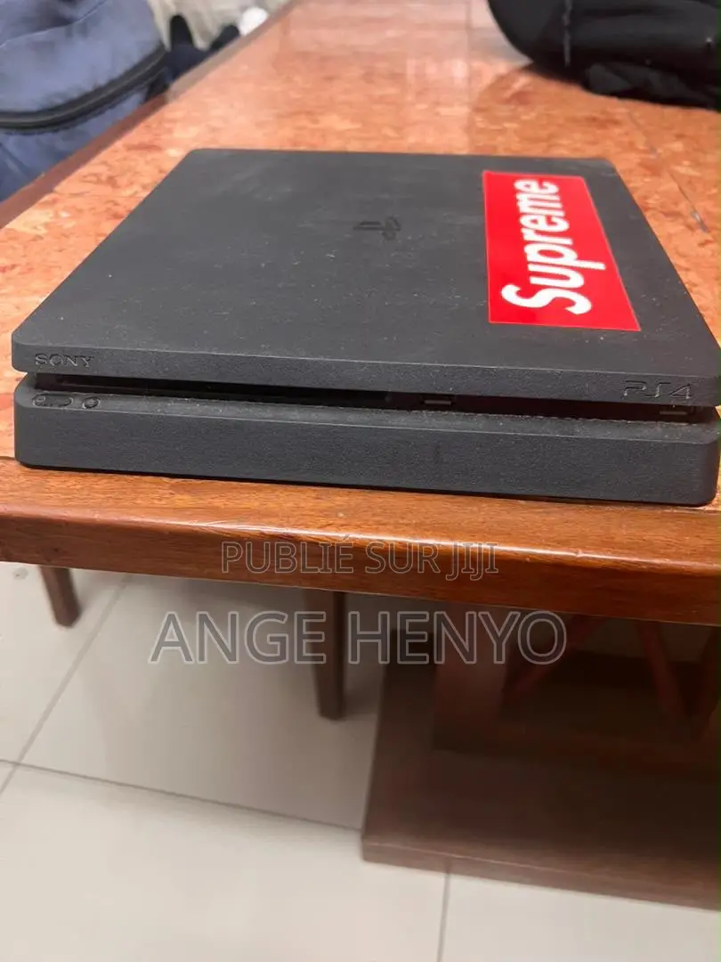 Console Ps4 Slim