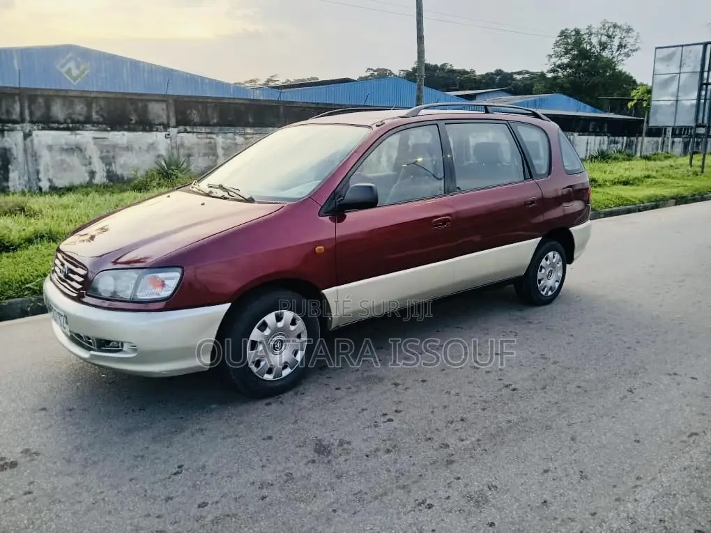 Toyota Picnic 2.0 FWD 2004 Rouge